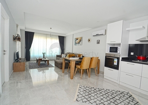 Двухкомнатная квартира с мебелью в новом комплексе Махмутлара