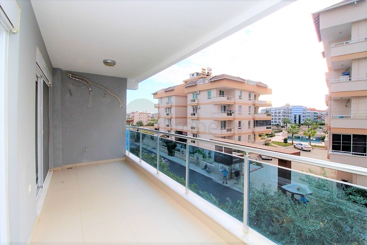 Меблированная квартира с одной спальней в районе Оба