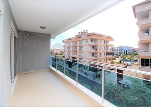 Меблированная квартира с одной спальней в районе Оба