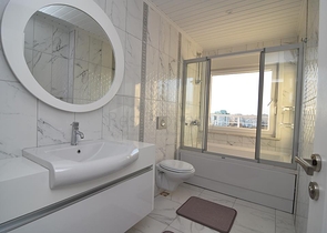 Меблированный пентхаус с видом на море в Махмутларе