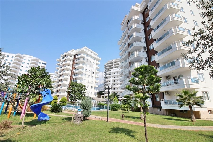 Трехкомнатная квартира в благоустроенном комплексе Махмутлара