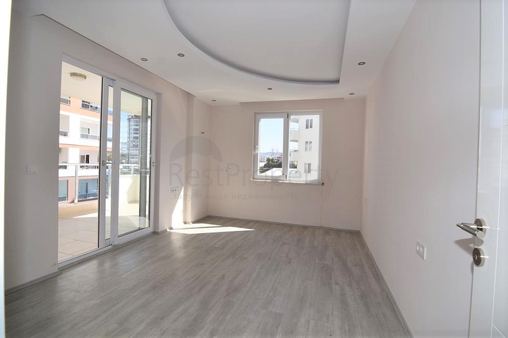 Трехкомнатная квартира в благоустроенном комплексе Махмутлара