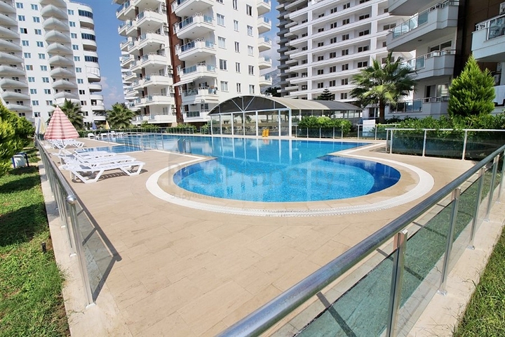 Трехкомнатная квартира в благоустроенном комплексе Махмутлара