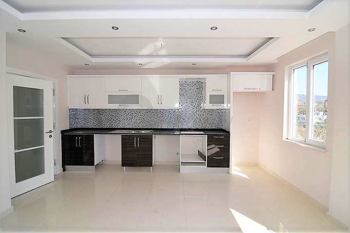 Трехкомнатная квартира в благоустроенном комплексе Махмутлара