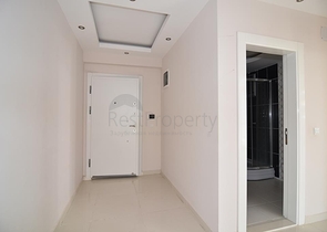 Трехкомнатная квартира в благоустроенном комплексе Махмутлара