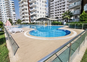 Трехкомнатная квартира в благоустроенном комплексе Махмутлара