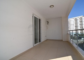 Трехкомнатная квартира в благоустроенном комплексе Махмутлара