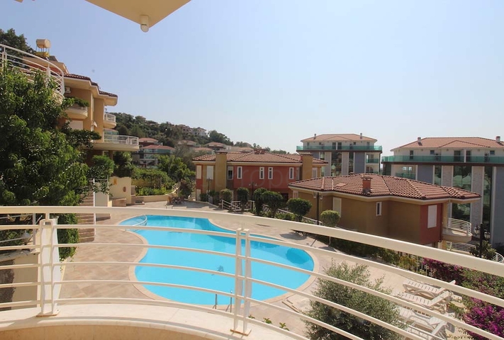 Двухэтажная вилла с мебелью в районе Каргыджак