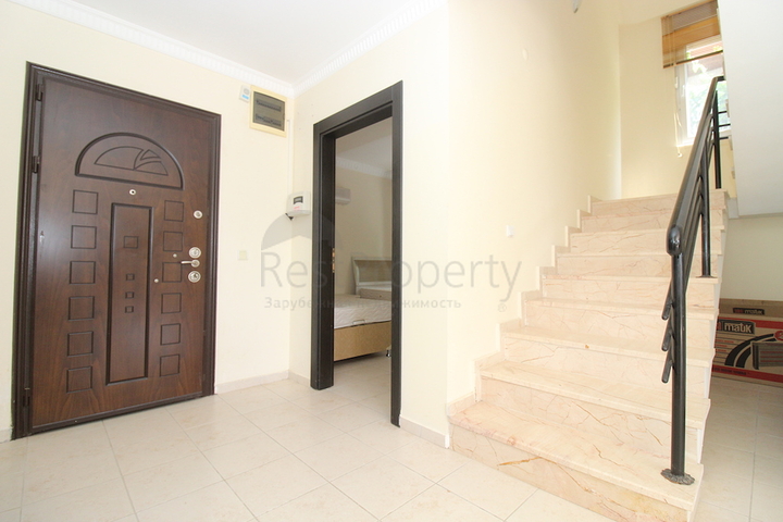 Двухэтажная вилла с мебелью в районе Каргыджак