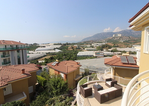 Двухэтажная вилла с мебелью в районе Каргыджак