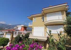 Двухэтажная вилла с мебелью в районе Каргыджак