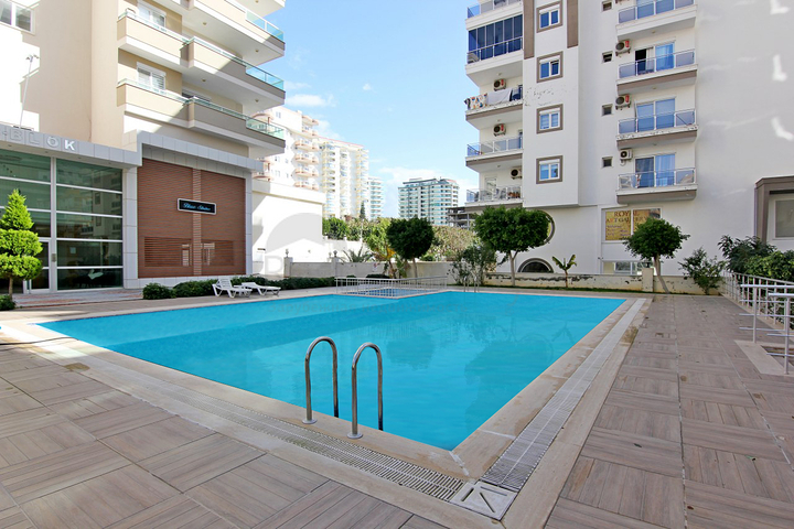 Меблированная квартира с одной спальней в Махмутларе