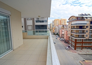 Меблированная квартира с одной спальней в Махмутларе