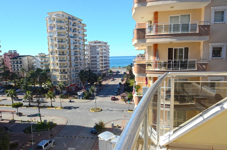 Квартира с двумя спальнями по привлекательной цене в Махмутларе