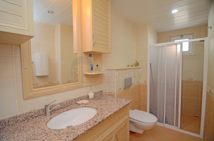 Квартира с двумя спальнями по привлекательной цене в Махмутларе