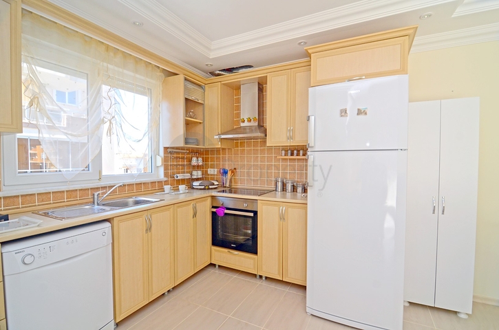 Квартира с двумя спальнями по привлекательной цене в Махмутларе