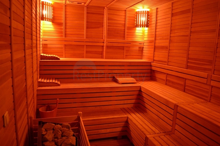 Просторная квартира с двумя спальными комнатами в Махмутларе