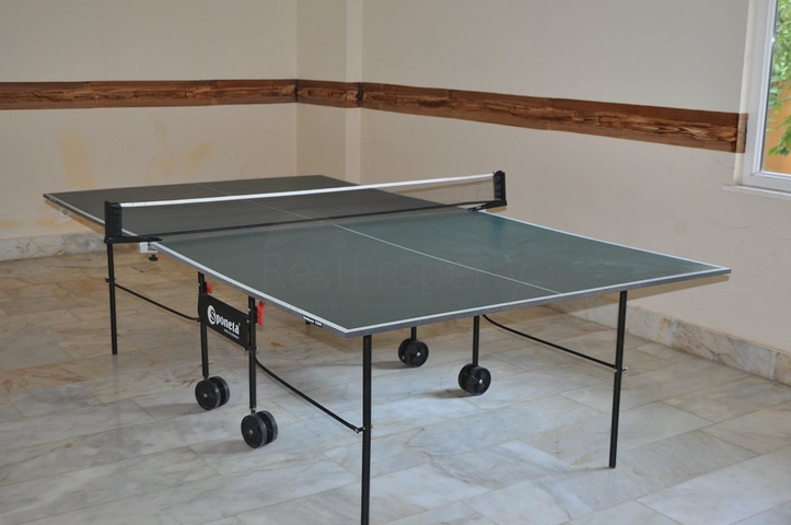 Просторная квартира с двумя спальными комнатами в Махмутларе