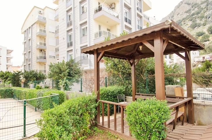 Двухкомнатная квартира по доступной цене в районе Коньяалты 