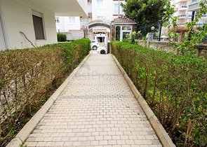 Двухкомнатная квартира по доступной цене в районе Коньяалты 