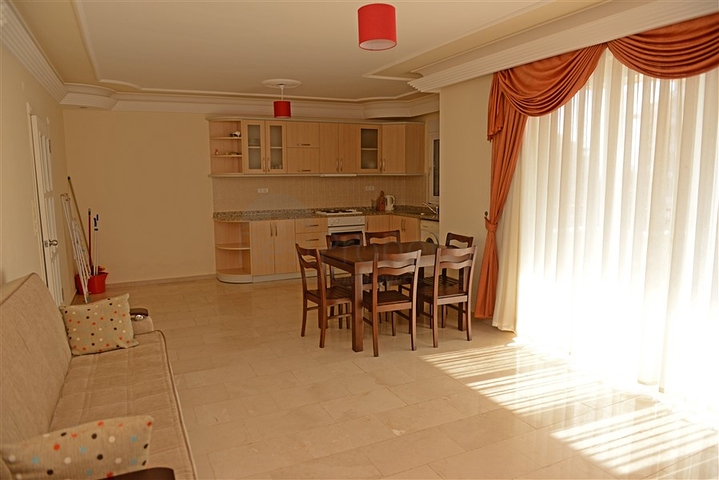 Меблированная квартира с двумя спальнями в Махмутларе