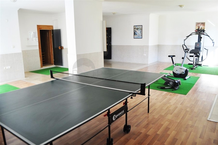 Меблированная квартира с двумя спальнями в Махмутларе