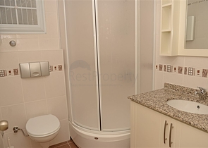 Меблированная квартира с двумя спальнями в Махмутларе