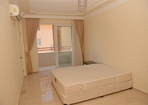 Меблированная квартира с двумя спальнями в Махмутларе