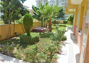 Меблированная квартира с двумя спальнями в Махмутларе