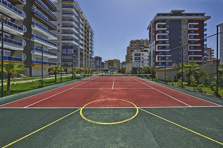 Трехкомнатная квартира с отдельной кухней в Махмутларе