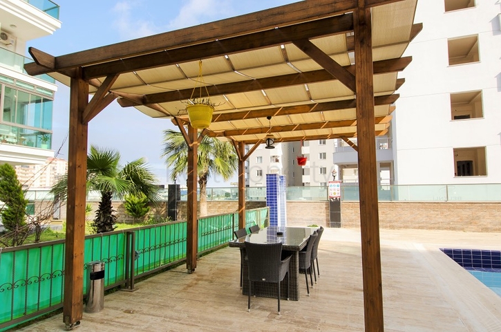 Квартира 1+1 в комплексе 800 м до моря в Коньяалты