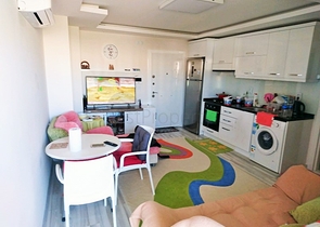 Квартира 1+1 в комплексе 800 м до моря в Коньяалты