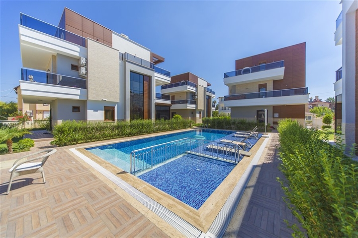 Вилла с тремя спальнями в 250 метрах от моря в Конаклы