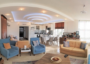 Вилла с тремя спальнями в 250 метрах от моря в Конаклы