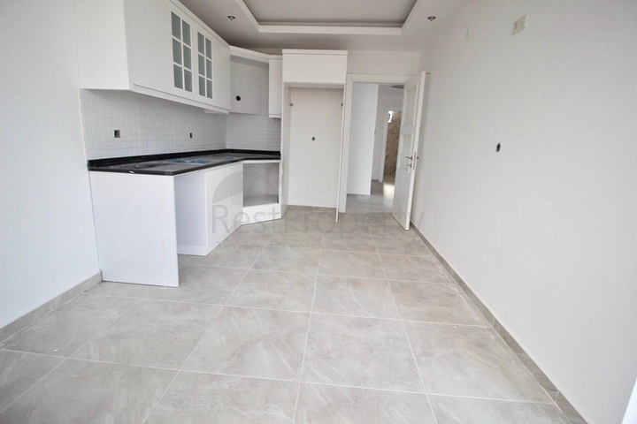 Трехкомнатная квартира с отдельной кухней в Кестеле