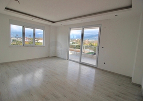 Трехкомнатная квартира с отдельной кухней в Кестеле