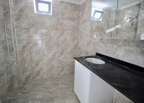 Трехкомнатная квартира с отдельной кухней в Кестеле