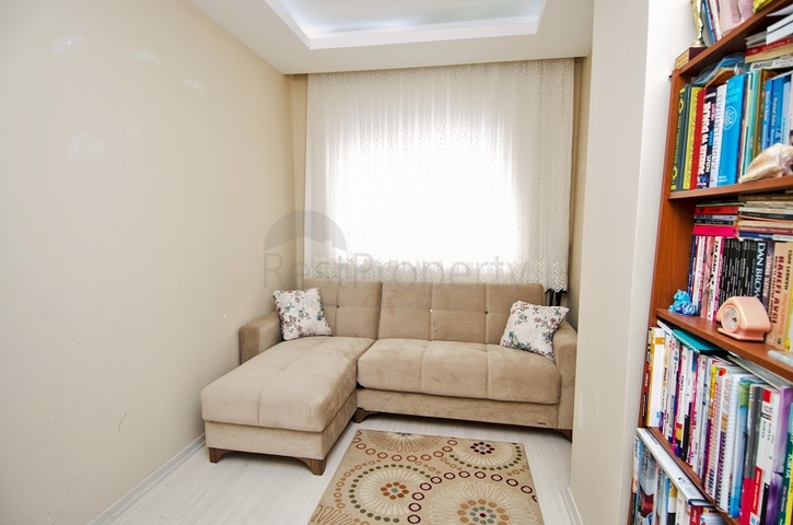 Трехкомнатная квартира в микрорайоне Хурма Коньяалты