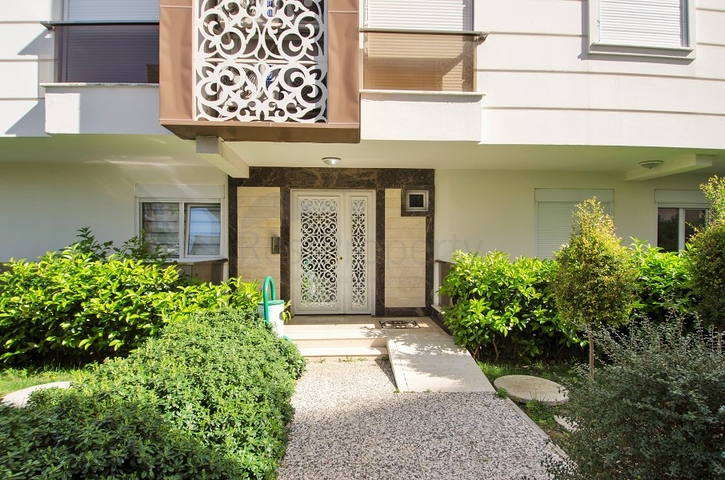 Трехкомнатная квартира в микрорайоне Хурма Коньяалты