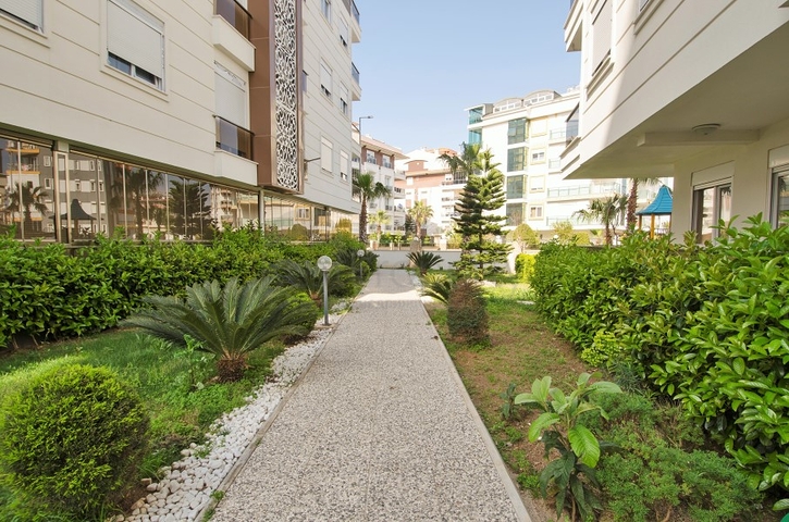 Трехкомнатная квартира в микрорайоне Хурма Коньяалты