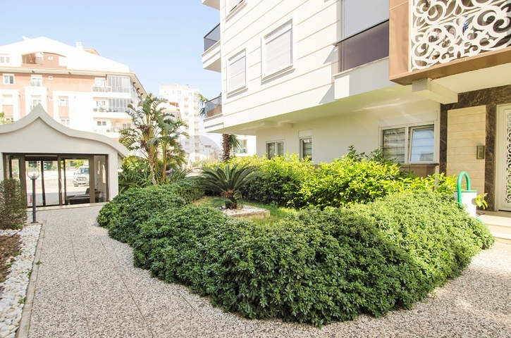 Трехкомнатная квартира в микрорайоне Хурма Коньяалты