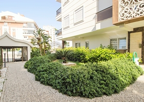 Трехкомнатная квартира в микрорайоне Хурма Коньяалты