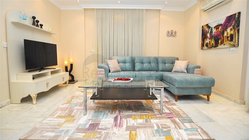 Меблированная квартира с двумя спальнями в районе Махмутлар