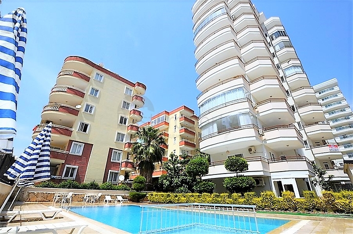 Меблированная квартира с двумя спальнями в районе Махмутлар