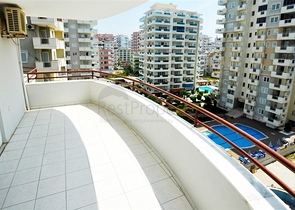 Меблированная квартира с двумя спальнями в районе Махмутлар