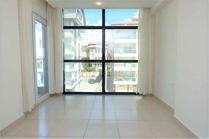 Двухкомнатная квартира в комплексе с богатой инфраструктурой в Оба