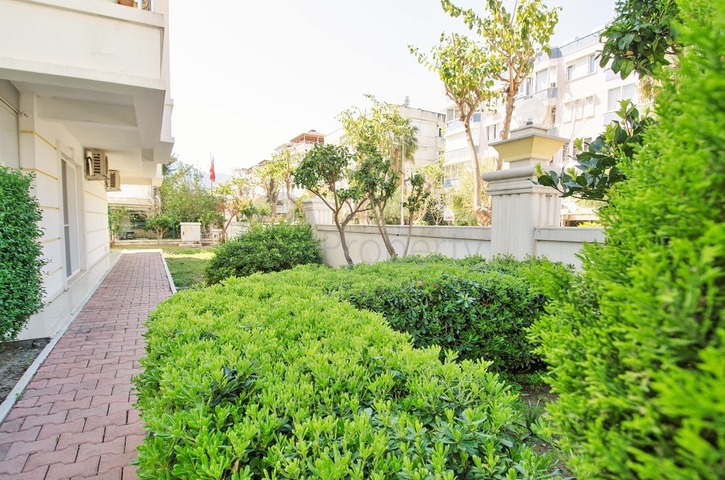 Пентхаус 2+1 в комплексе в 250 до моря в Анталии