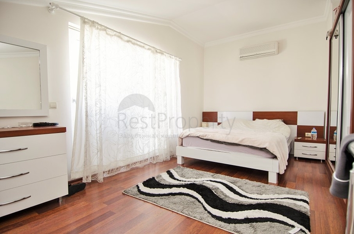 Пентхаус 2+1 в комплексе в 250 до моря в Анталии