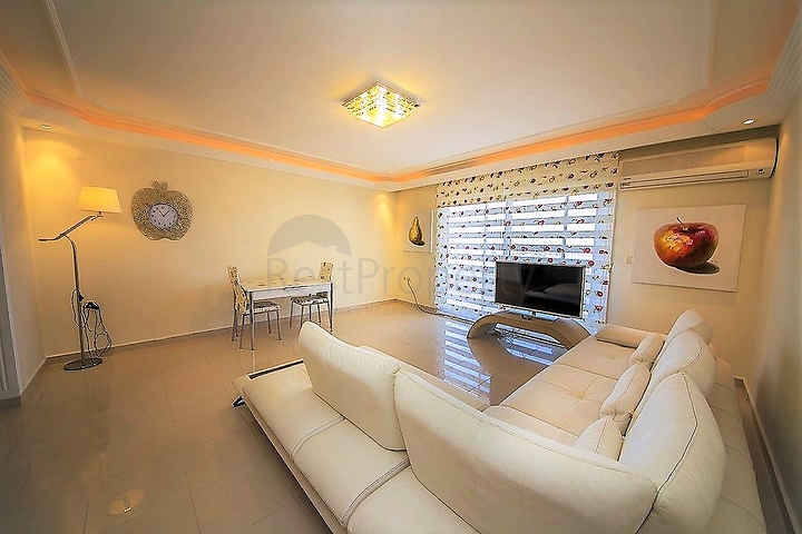 Меблированная квартира с двумя спальнями в Махмутларе