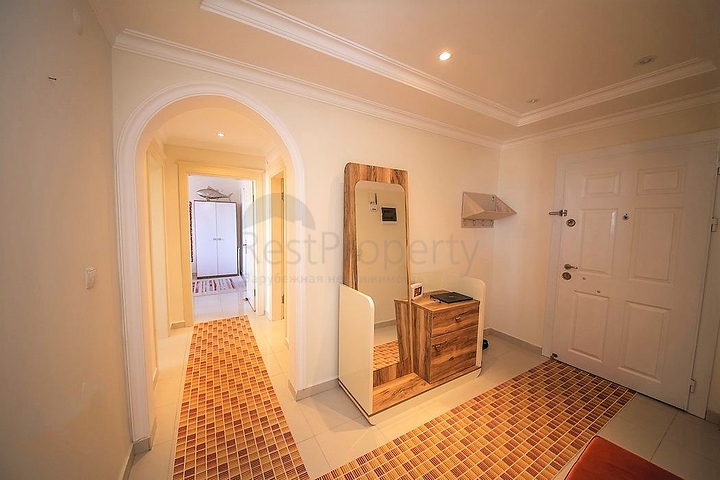 Меблированная квартира с двумя спальнями в Махмутларе